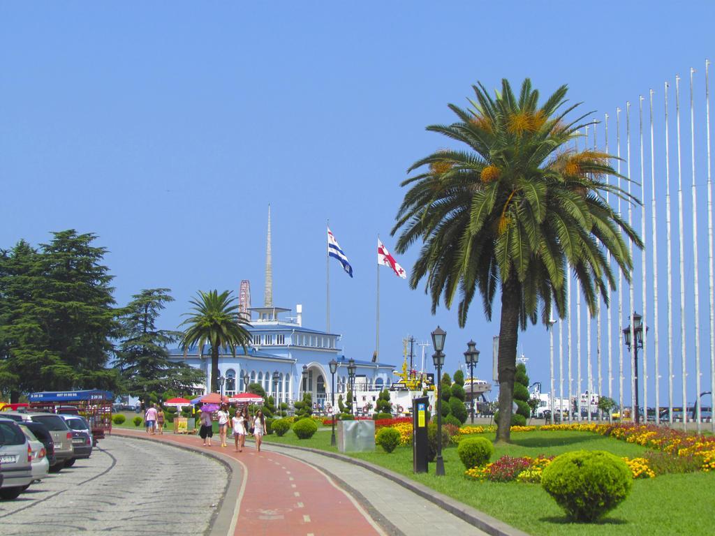 Aparthotel Calypso In Orbi Batumi Exterior photo